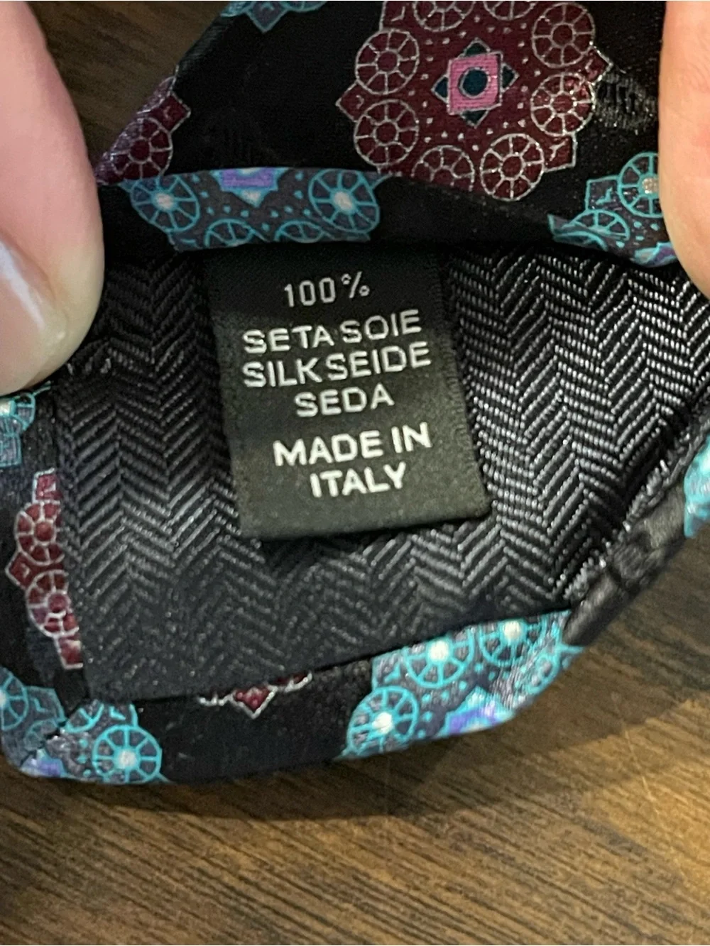Ermenegildo Zegna Black Medallion Silk Tie - Made in Italy - EUC - 59.5” Long